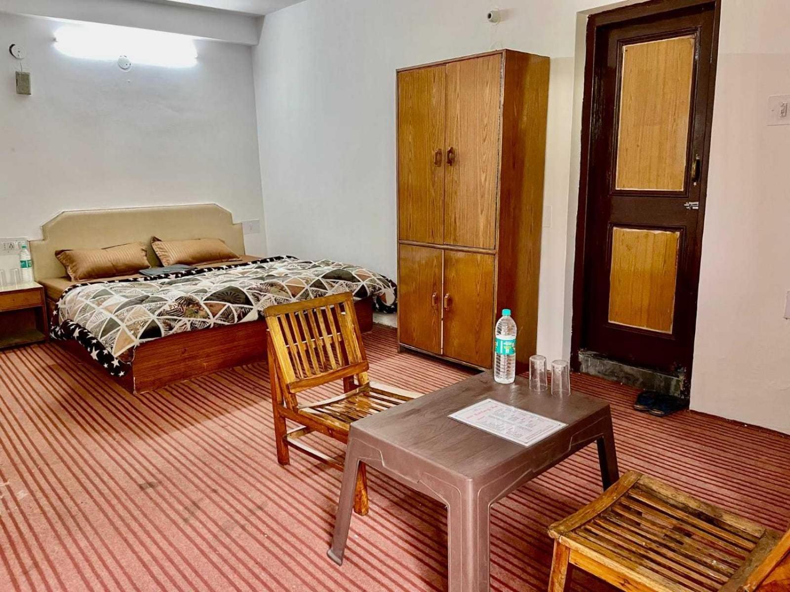 Hotel O Rohtang View Manāli Exteriör bild